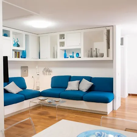 Corte Sul Po – Con 2 | Centro | Balcone Romantico